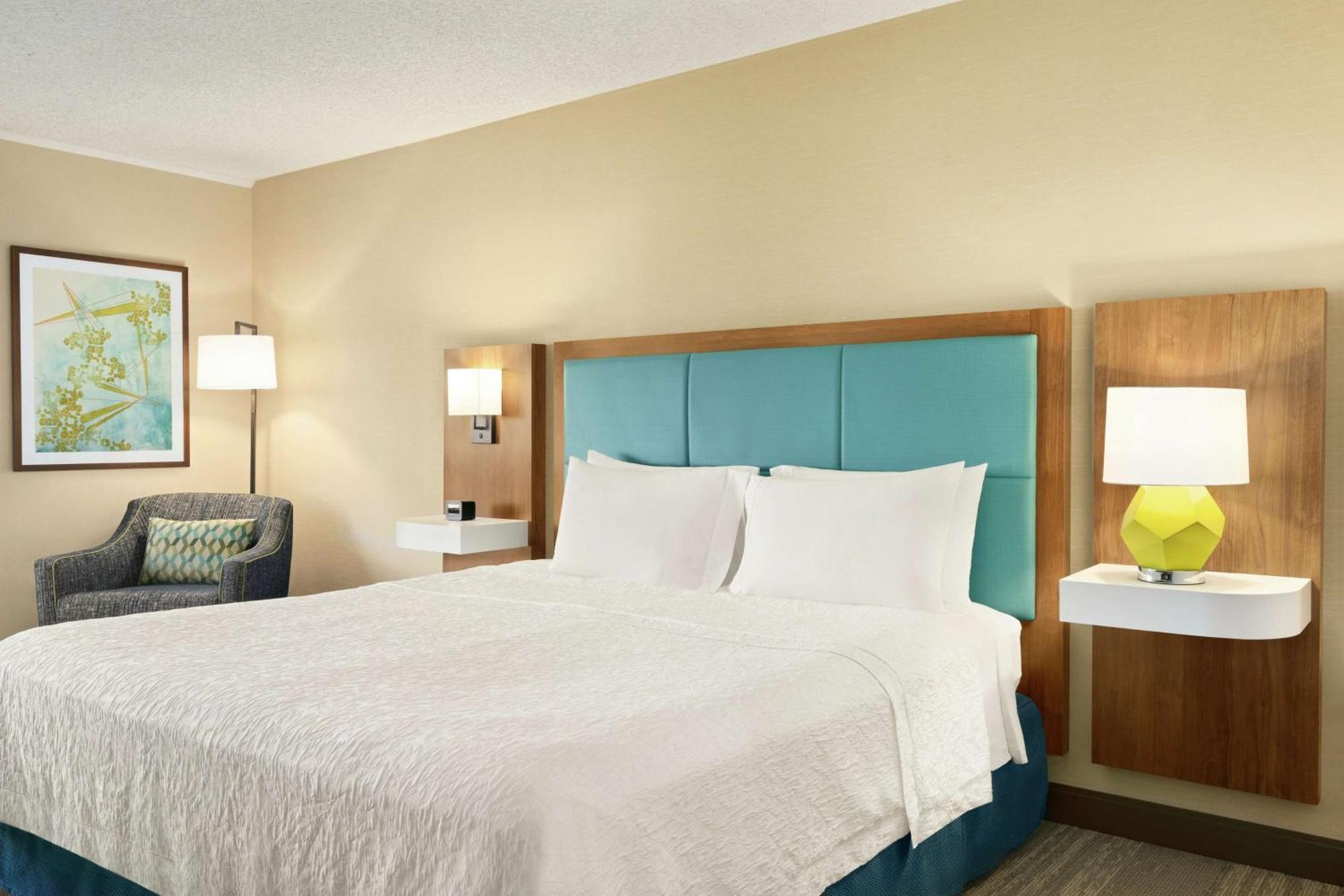 Hampton Inn Portland Airport Екстер'єр фото