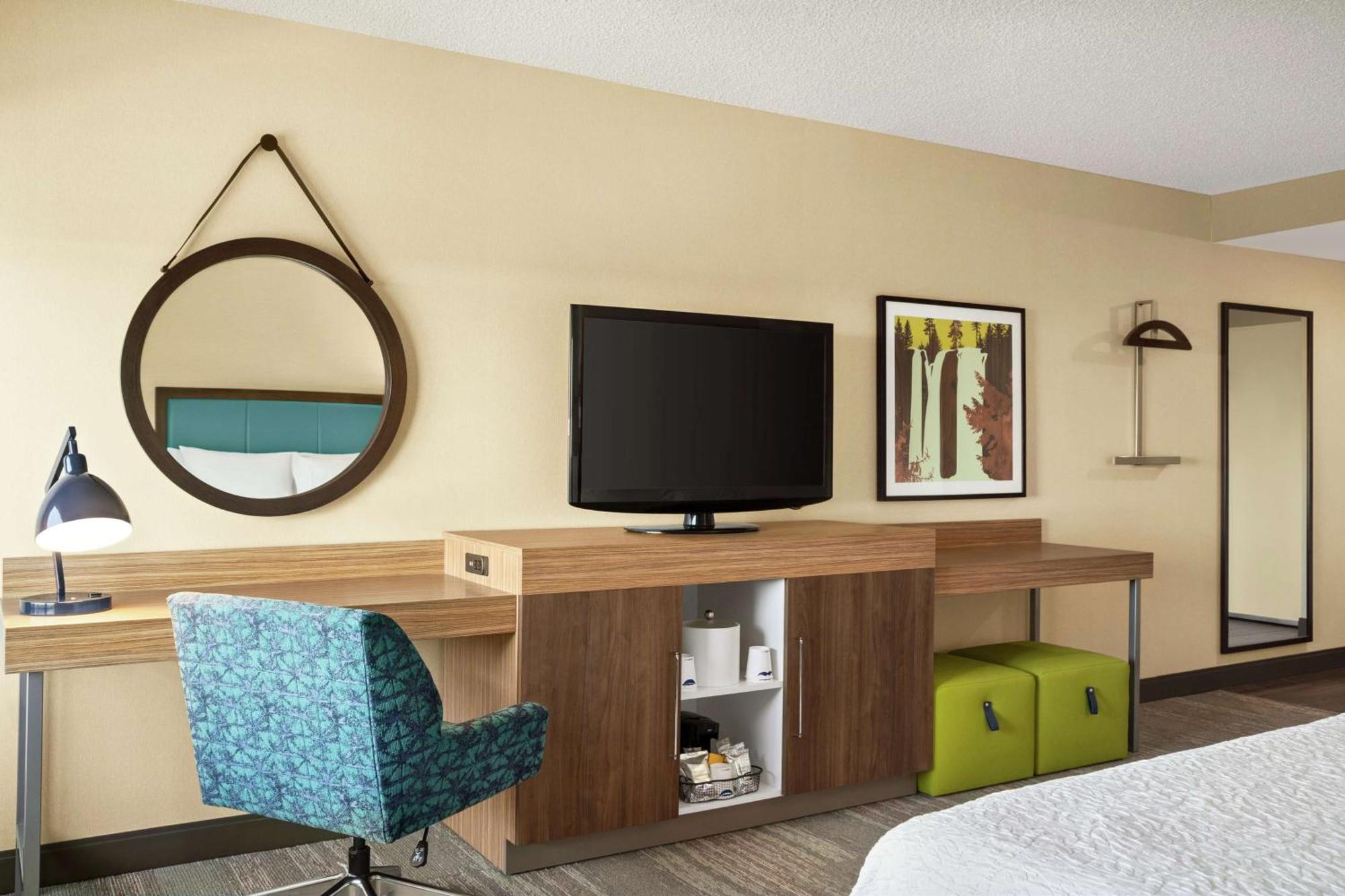 Hampton Inn Portland Airport Екстер'єр фото
