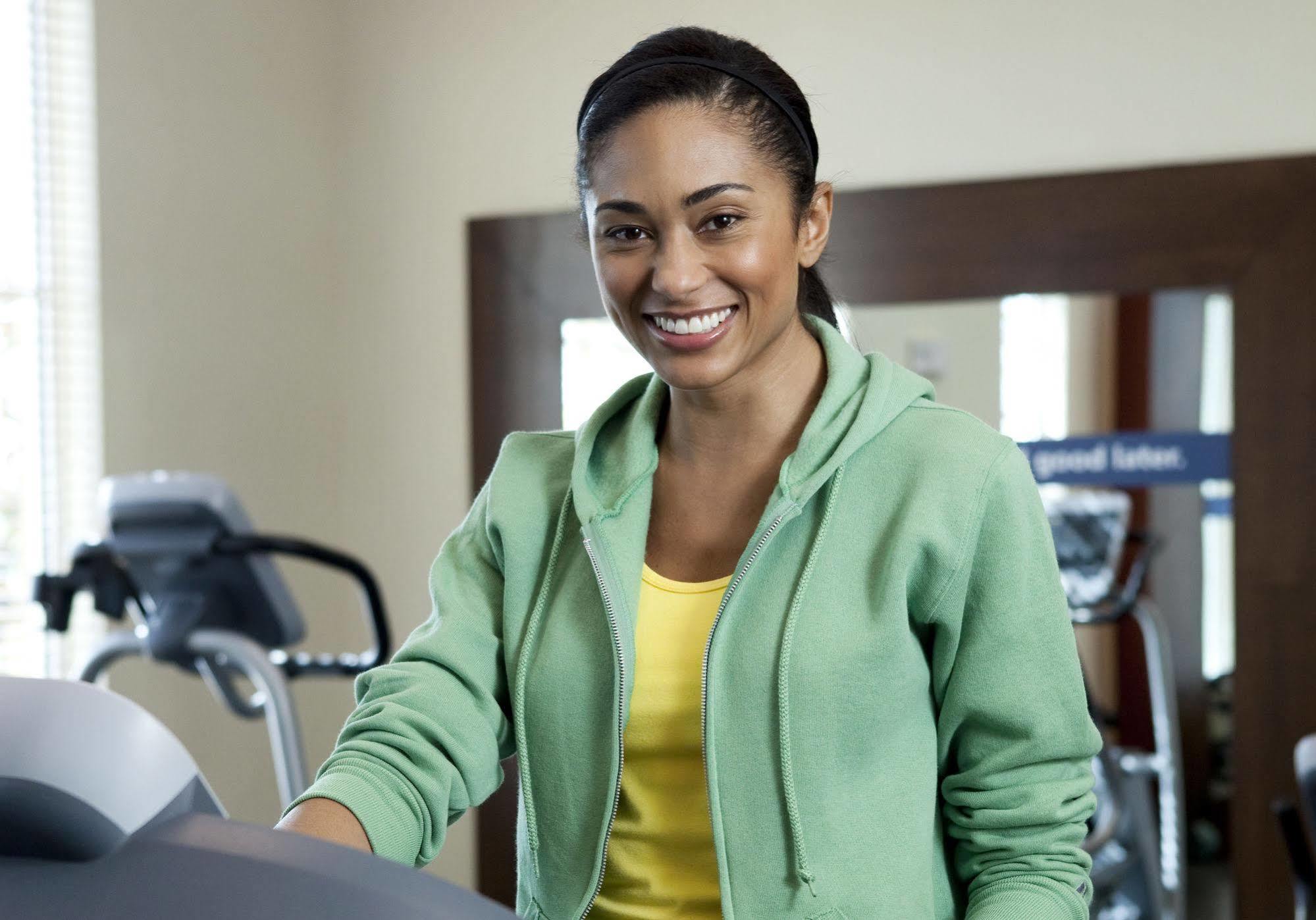 Hampton Inn Portland Airport Екстер'єр фото